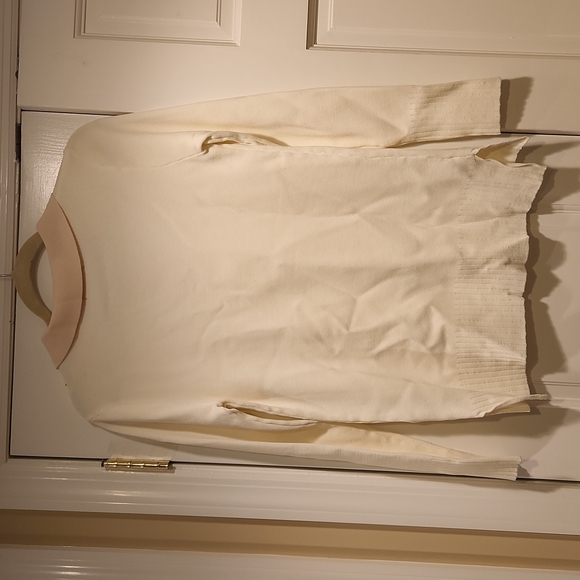 Dana Top - Picture 4 of 6